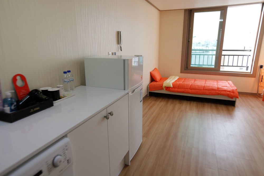 Sb House Hotell Suwon Eksteriør bilde